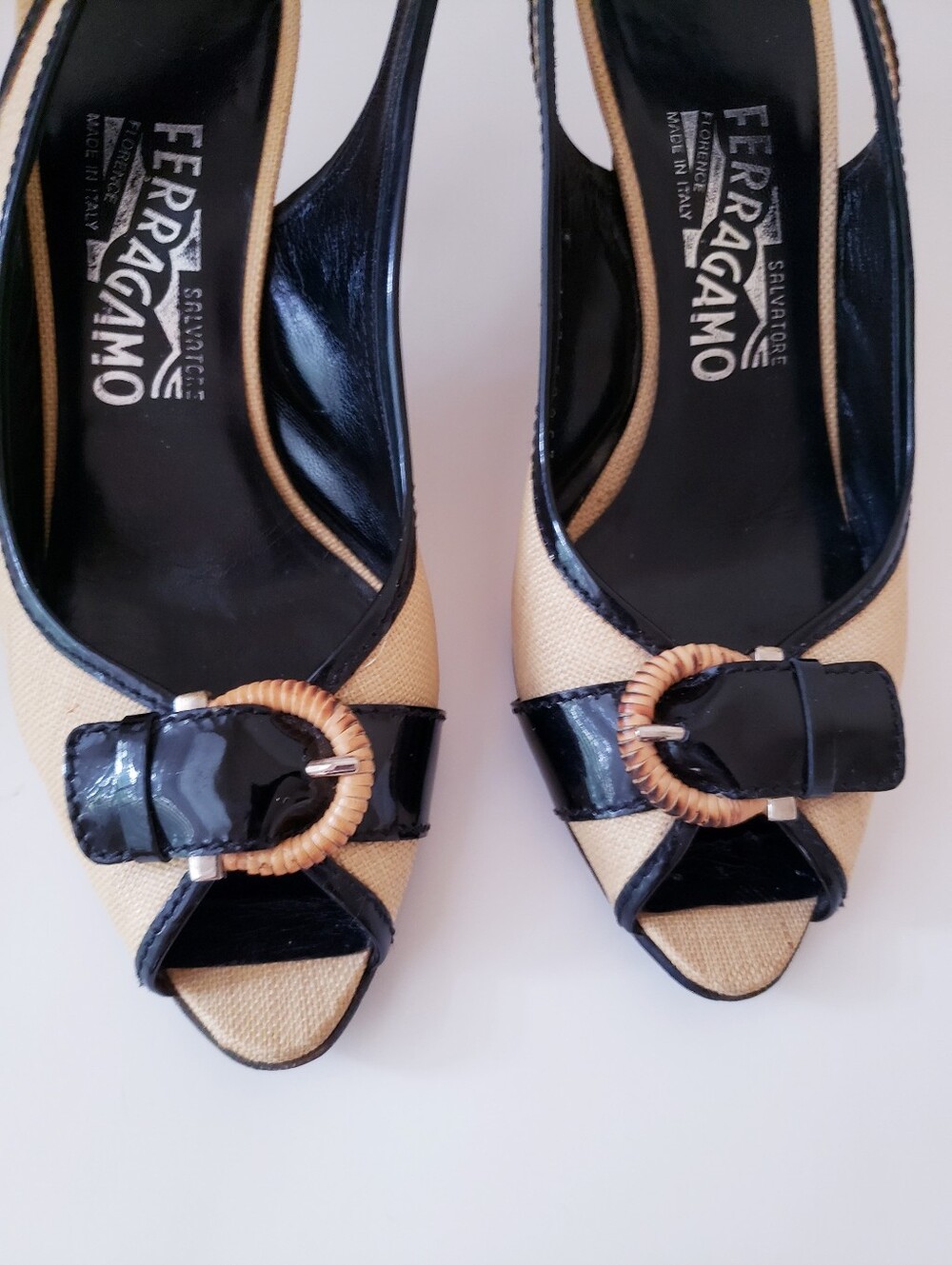 Vintage Salvatore Ferragamo light Tan And Black Slingback Peep-toe Heels - Picture 15 of 16